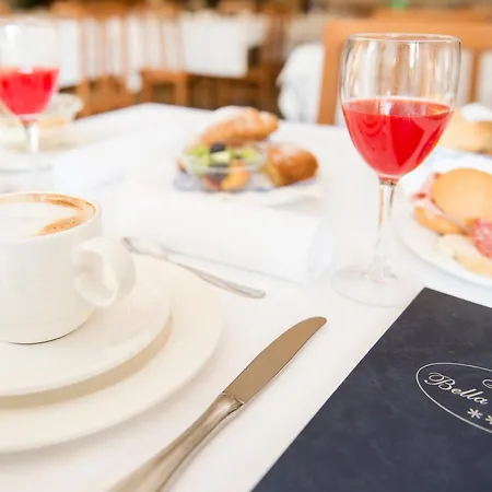 Bella Zurigo 3* צ'סנטיקו